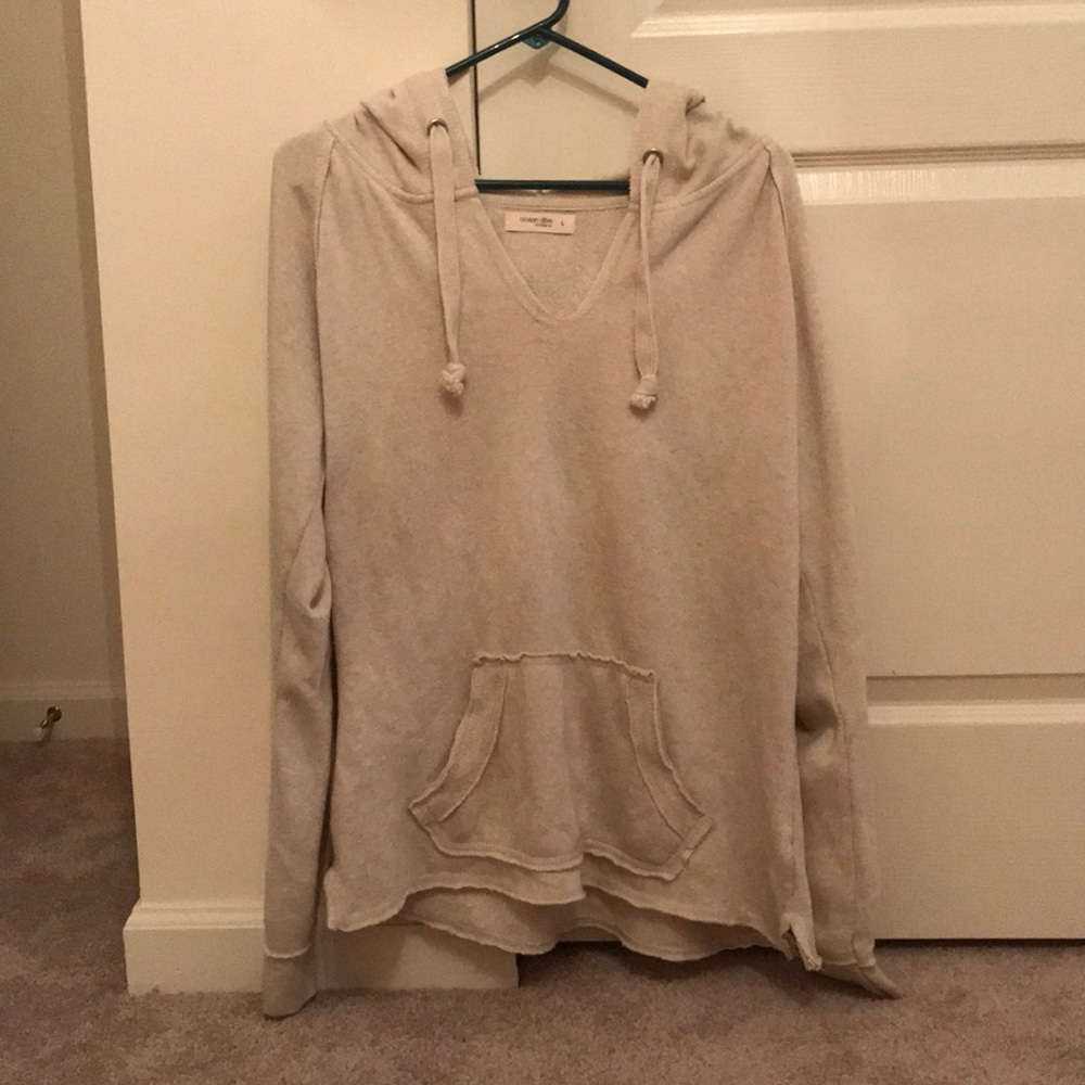 Long sleeve sweater with hood